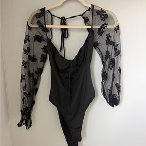 SHEIN Black Floral Sheer Sleeve Bodysuit